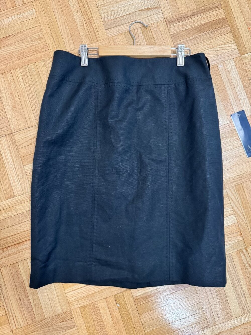 Anne Klein Pencil Black Shirt- Size 6- NWT